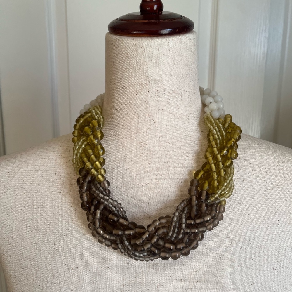 Chic Beaded Necklace in Gray, Yellow, and White